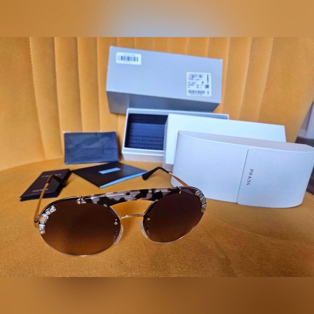 ❤️ PRADA 🌞 SUNGLASSES - Picture 4 of 12